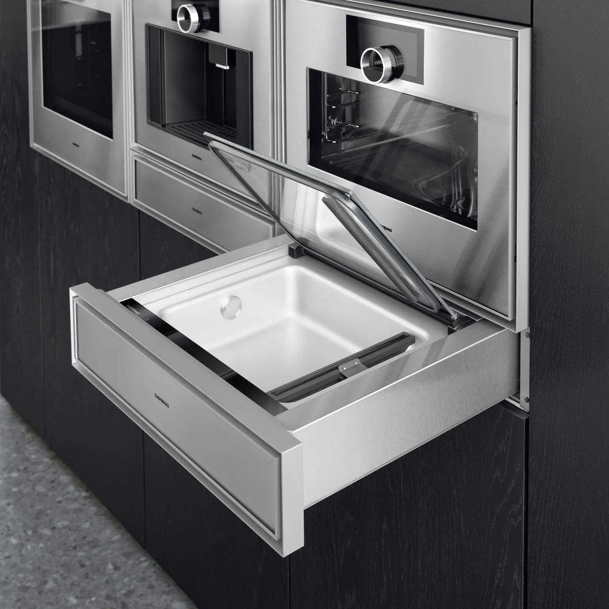 BLOG2 - 25978137_gg-global-expressive-vacuuming-drawer-landing-page-5050-L